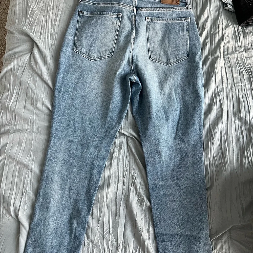 Banana Republic Women's High Rise Light Blue Jeans - Picture 3 of 4